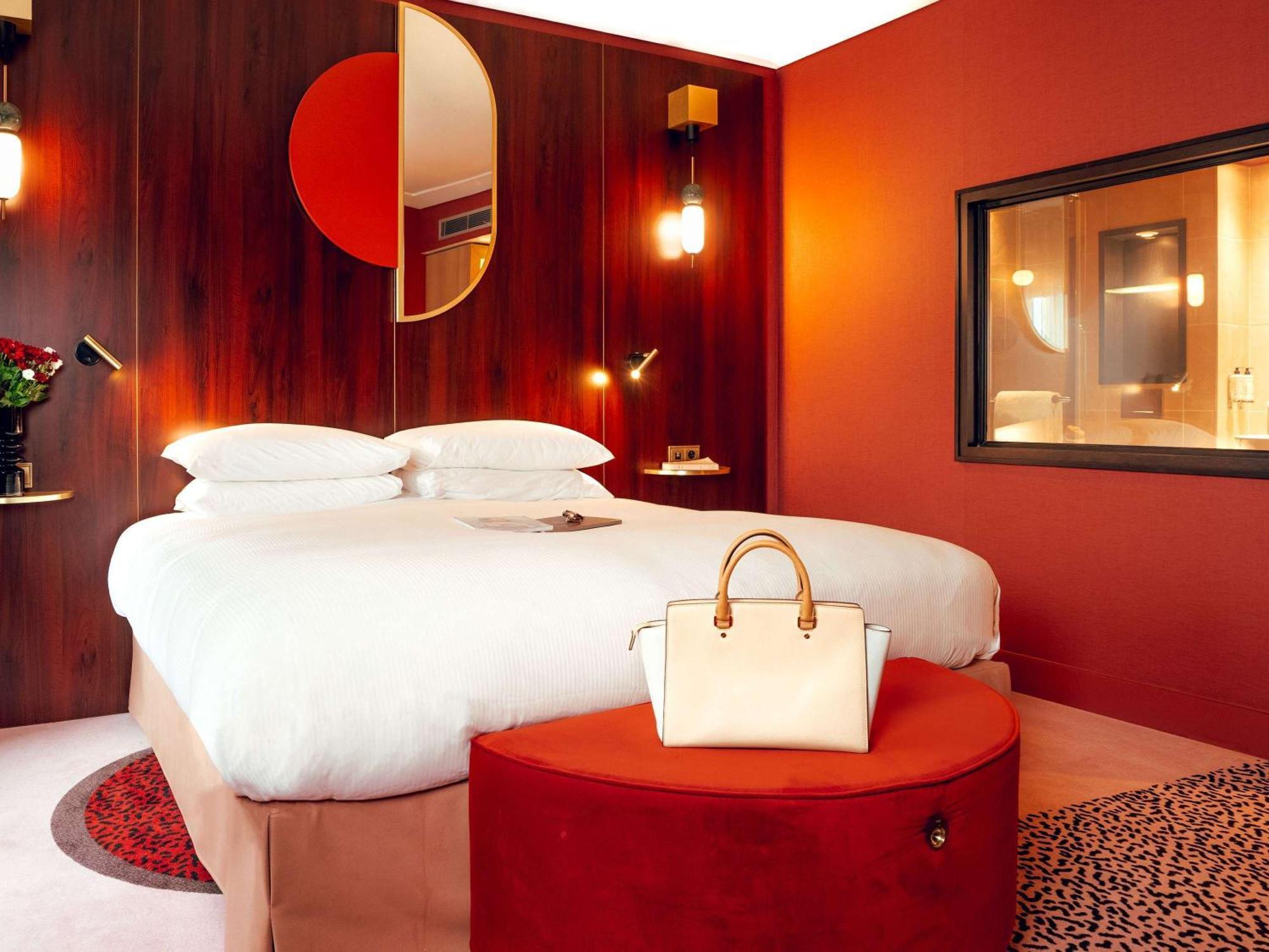 Nest Paris La Defense - Mgallery Пюто Екстер'єр фото A room at the Mandarin Oriental Paris