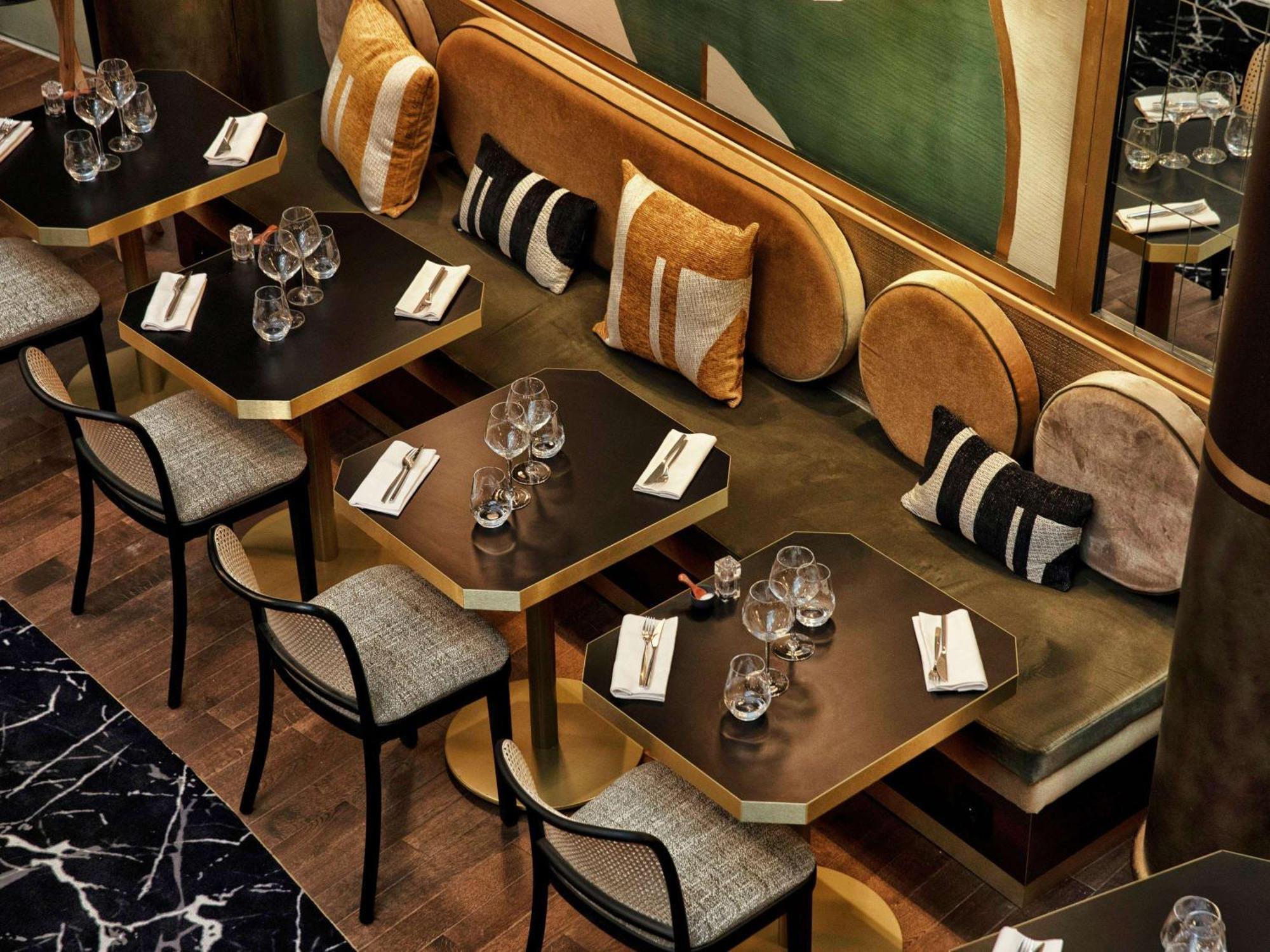 Nest Paris La Defense - Mgallery Пюто Екстер'єр фото Restaurant interior
